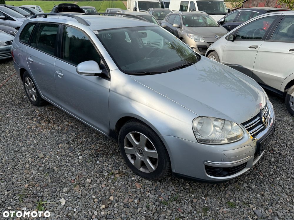 Volkswagen Golf 1.9 TDI DPF Comfortline - 3