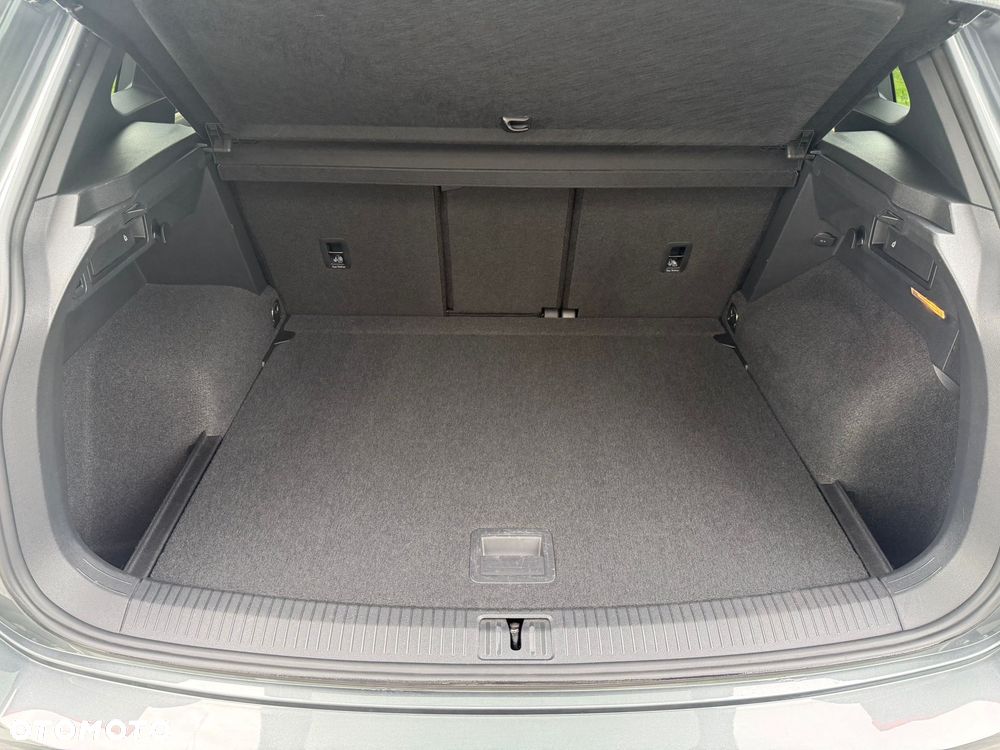 Volkswagen Tiguan - 30