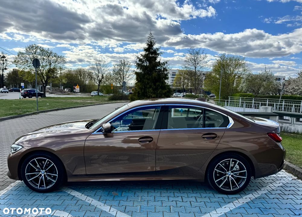 BMW Seria 3 320i Luxury Line sport - 6