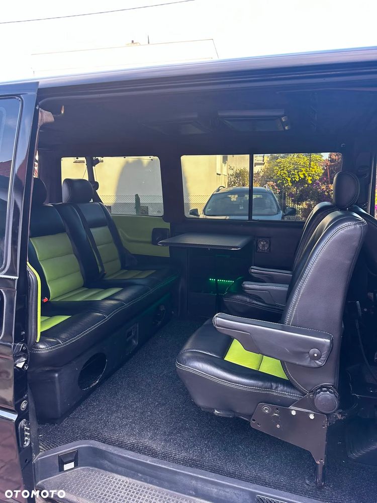 Volkswagen Transporter - 15