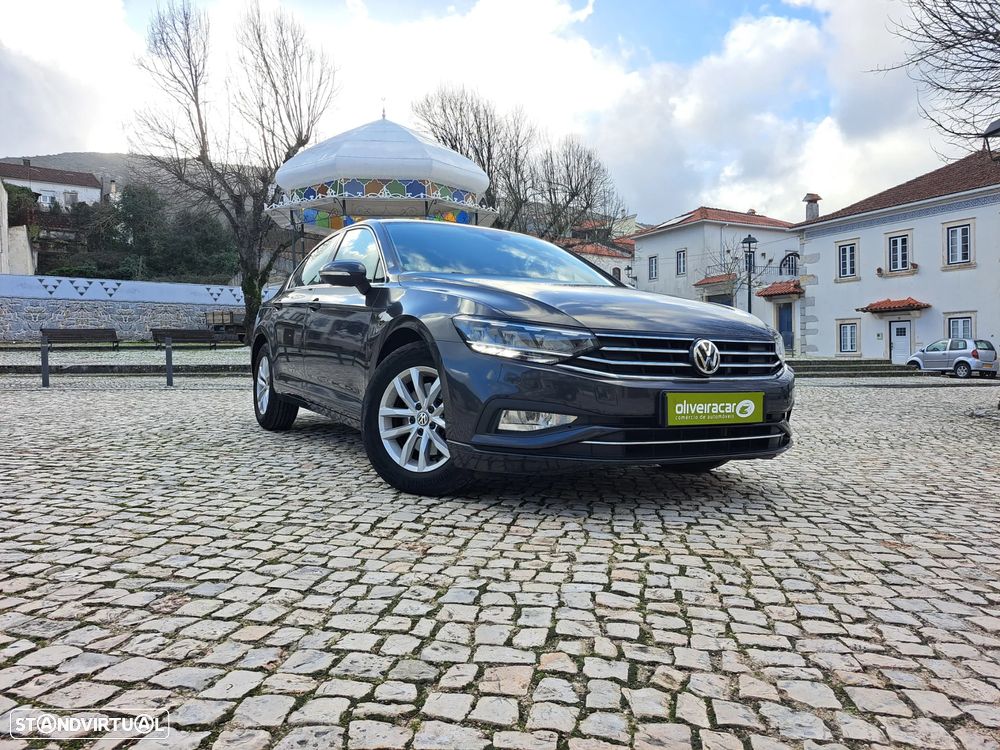 VW Passat 1.6 TDI Business DSG - 9