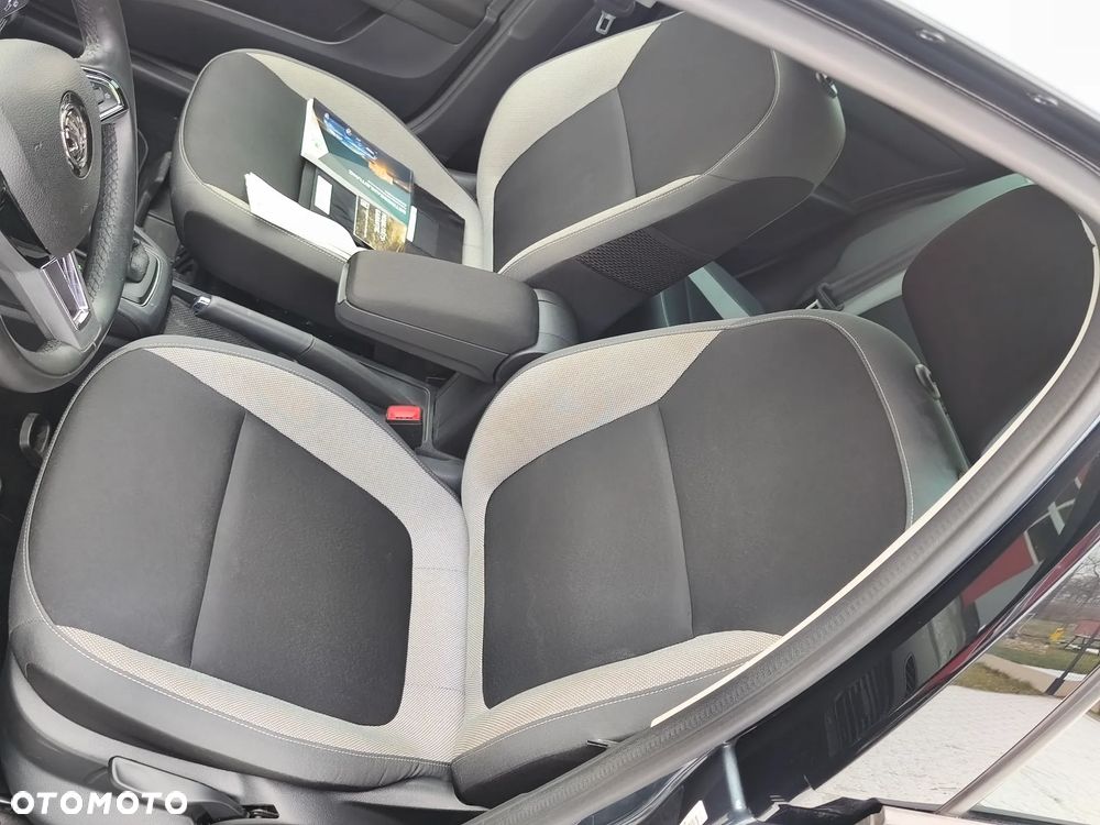 Skoda Fabia 1.2 TSI DSG Edition - 23