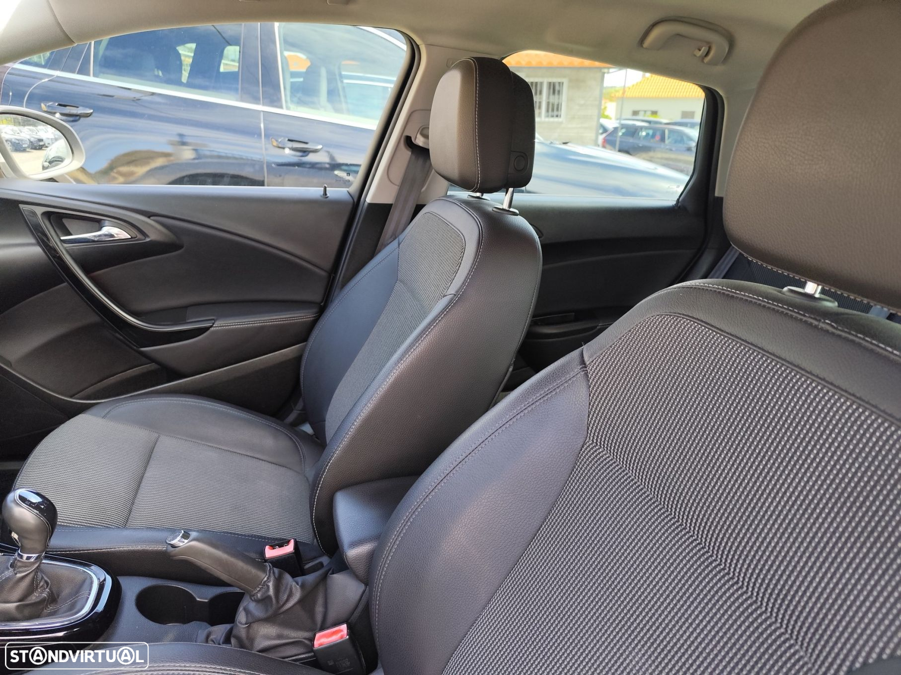 Opel Astra Sports Tourer 1.6 CDTI DPF ecoFLEX S&S ENERGY - 27