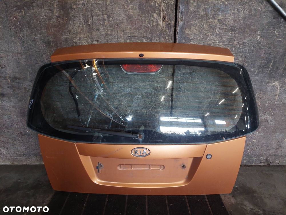 KLAPA BAGAŻNIKA + LAMPY KIA PICANTO I HB 5D O3 - 4