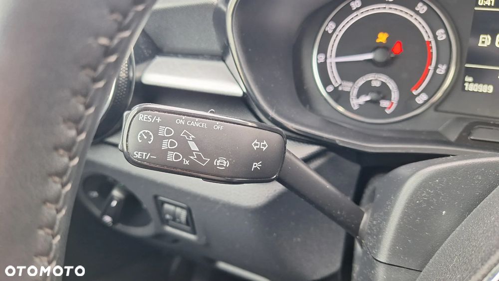 Skoda Fabia 1.0 TSI Ambition - 8