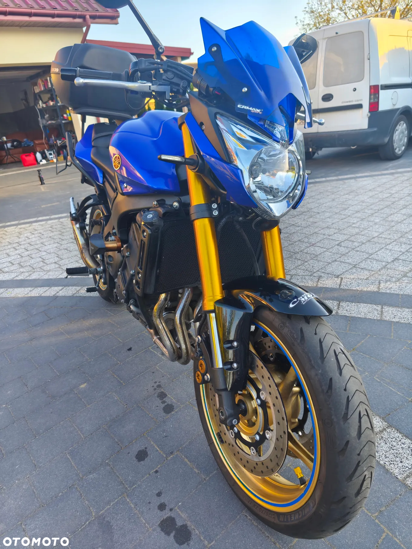 Yamaha FZ8 - 7