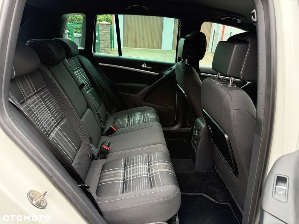 Volkswagen Tiguan - 9
