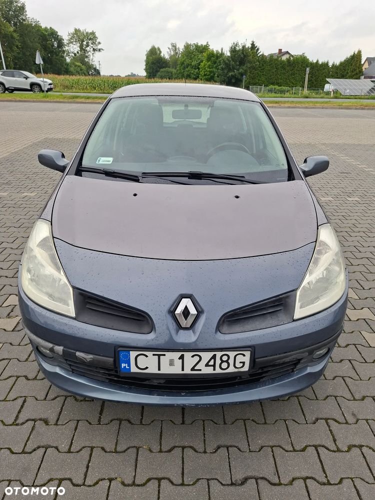 Renault Clio 1.5 dCi Authentique - 10