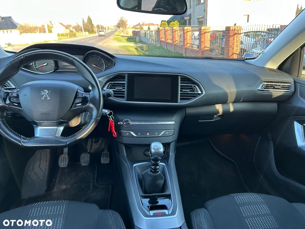Peugeot 308 - 13