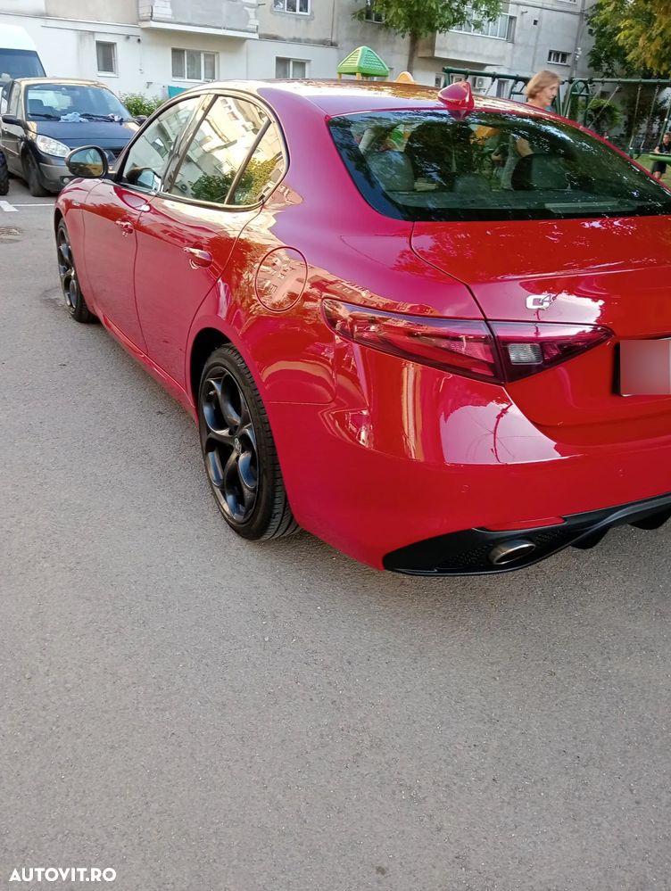 Alfa Romeo Giulia 2.0 Turbo AWD AT8 Veloce - 15