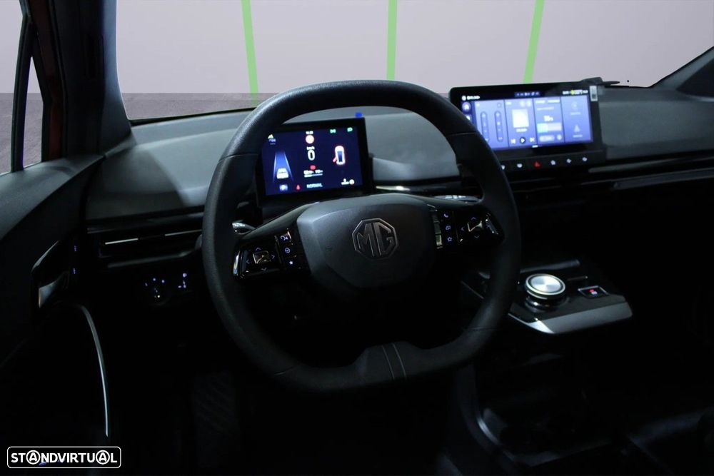 MG MG4 64 kWh Luxury - 8