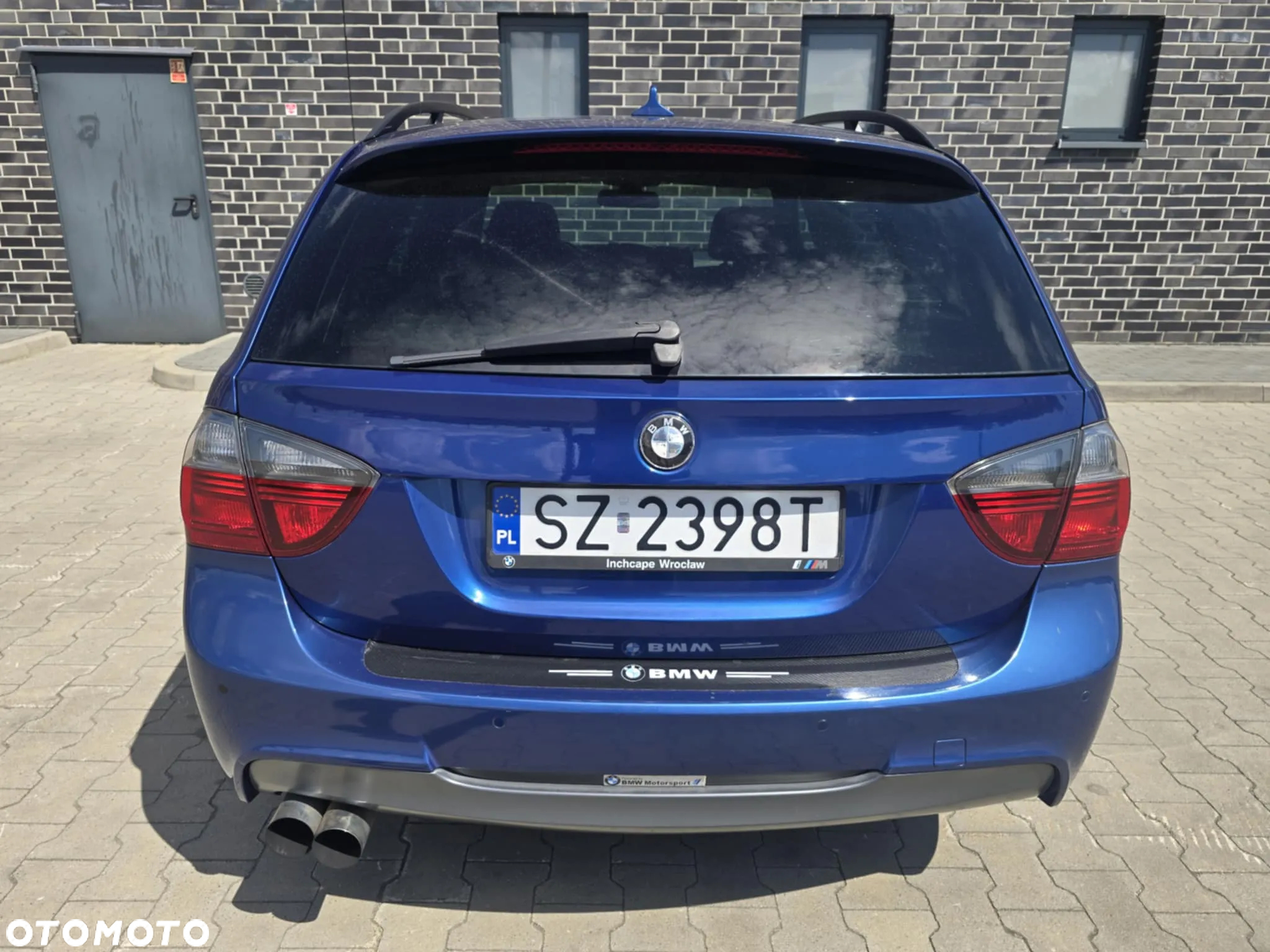BMW Seria 3 330i Touring - 16