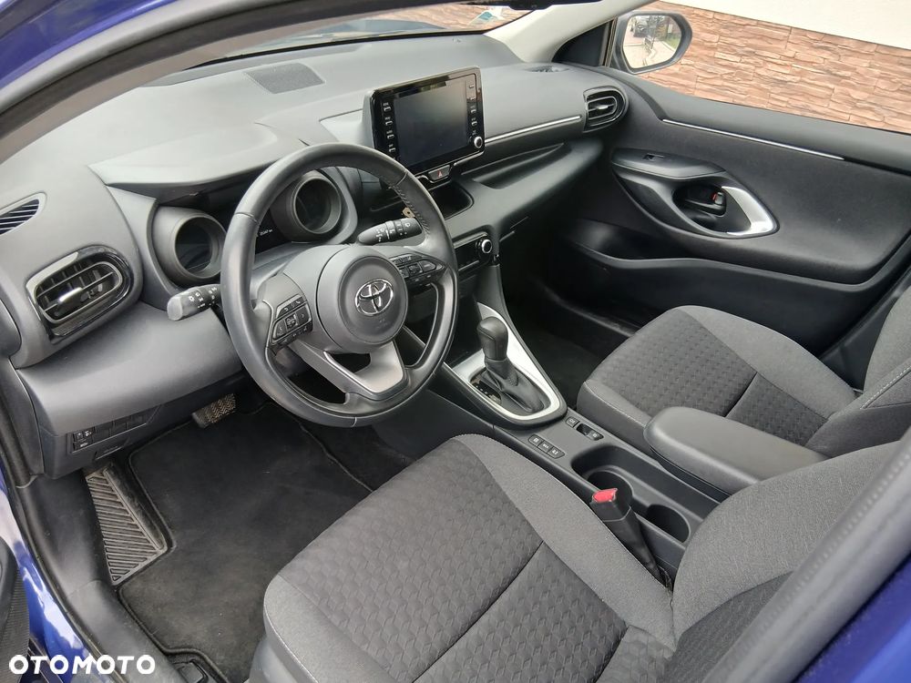 Toyota Yaris - 7