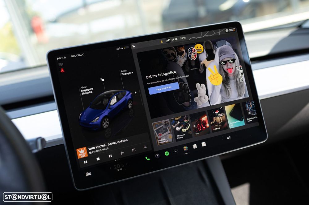 Tesla Model Y Long Range Dual Motor AWD - 21