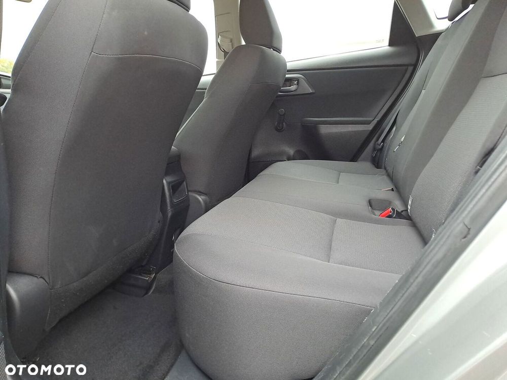 Toyota Auris 1.33 VVT-i Active - 19
