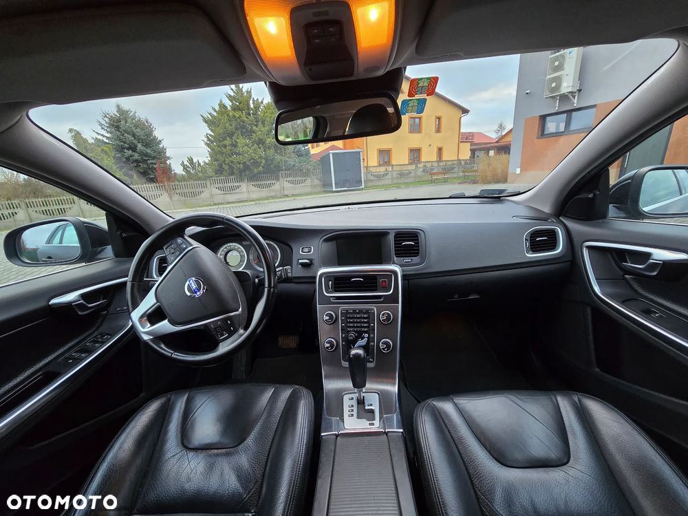 Volvo V60 D3 Geartronic Summum - 7