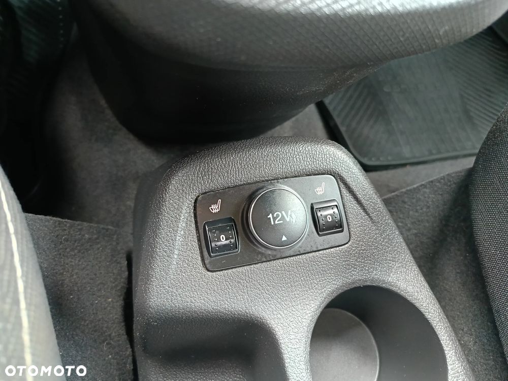 Ford Tourneo Connect Grand - 19