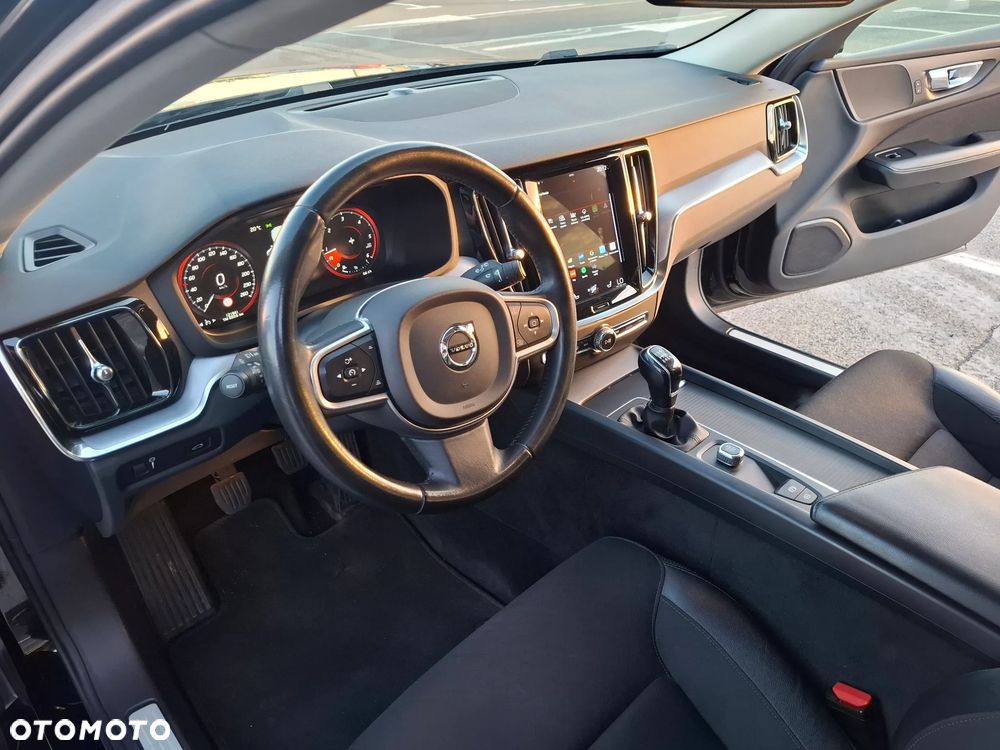 Volvo V60 D3 Momentum - 10