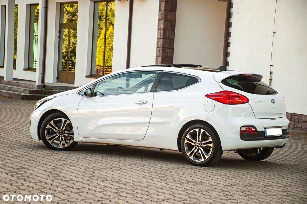 Kia ProCeed 1.6 GDI DCT Spirit - 23