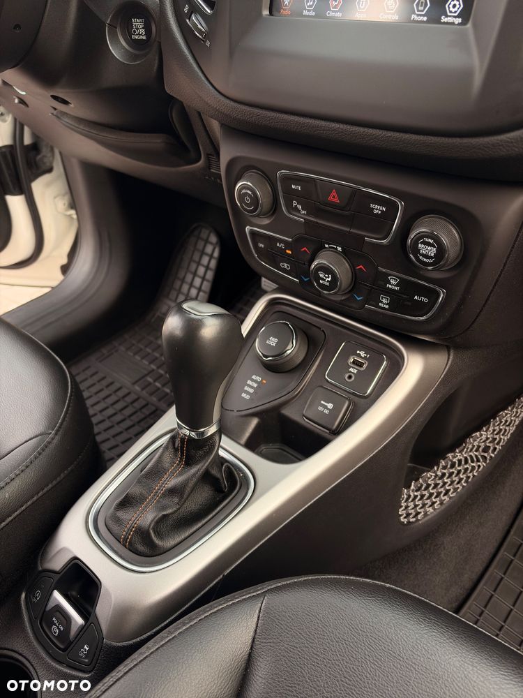 Jeep Compass 2.4I 4x4 Automatik Limited - 15