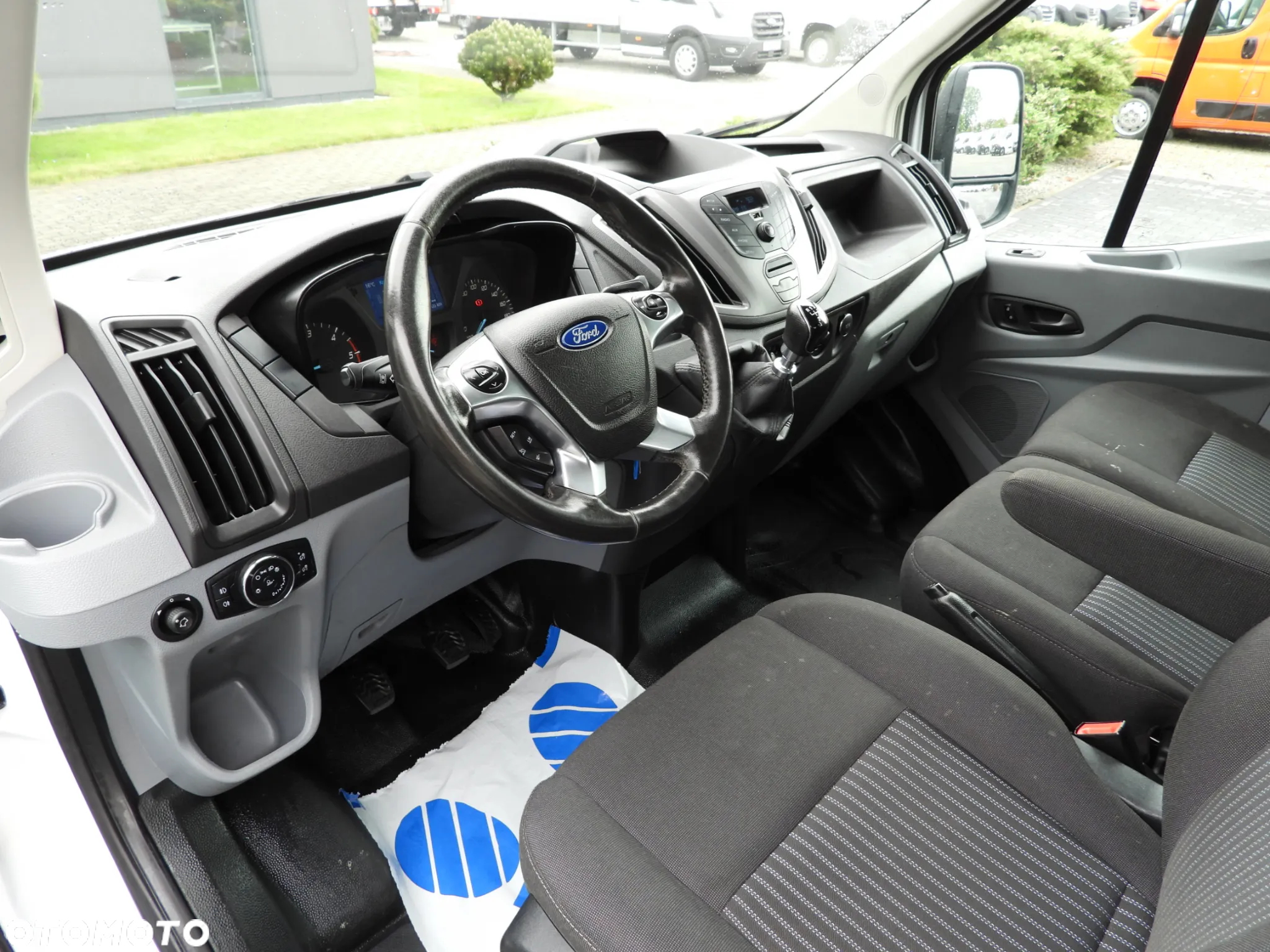 Ford TRANSIT WYWROTKA PODWÓJNA KABINA DOKA 6 MIEJSC TEMPOMAT KLIMATYZACJA BLIŹNIACZE KOŁA 170KM [ K56631 ] - 2