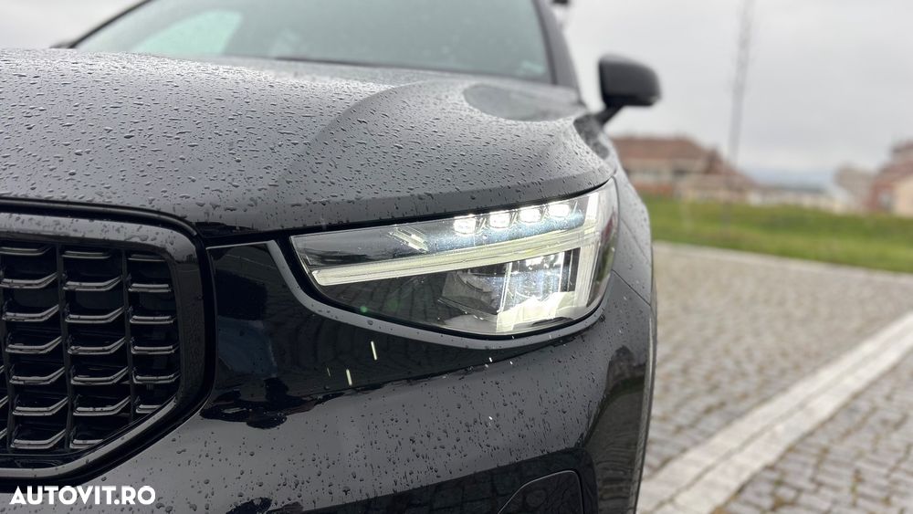 Volvo XC 40 T4 Recharge DKG Ultimate Dark - 19