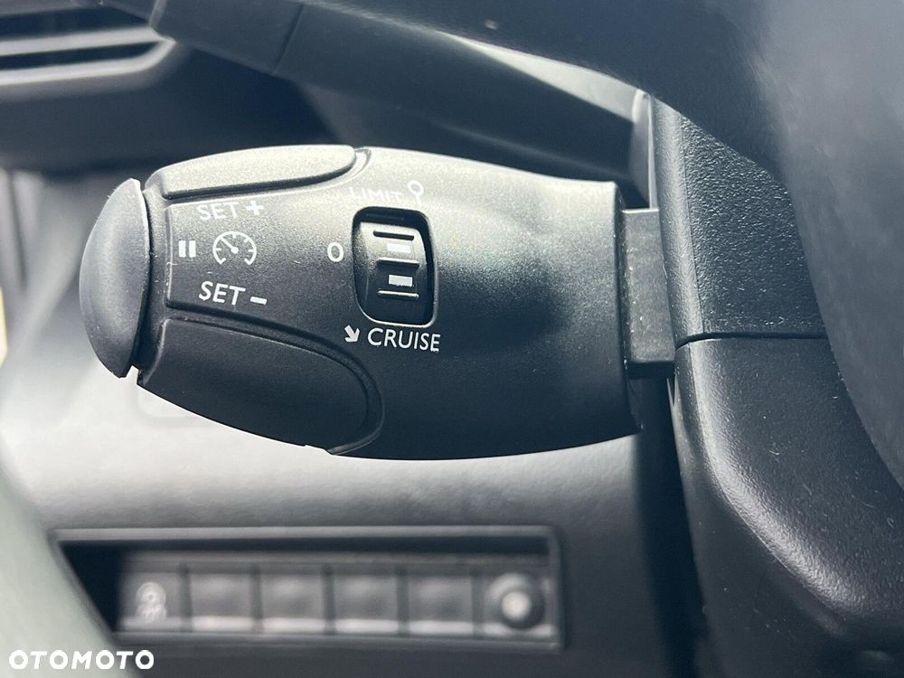 Toyota proace-city . - 18