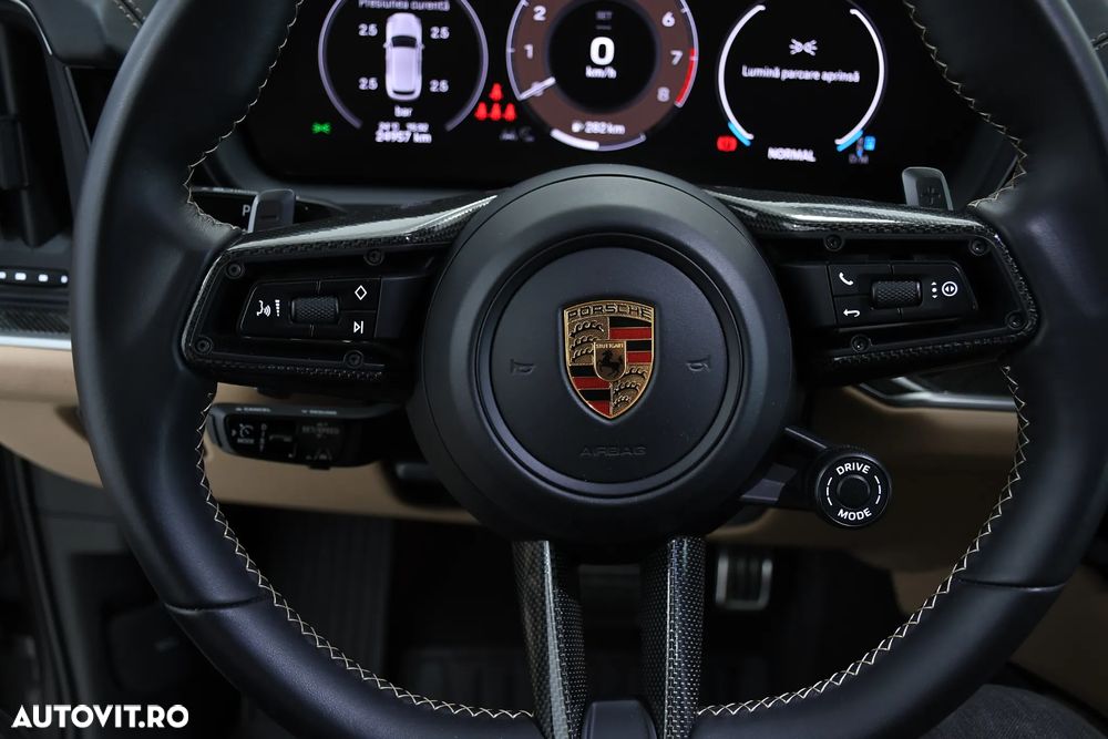 Porsche Cayenne S - 32