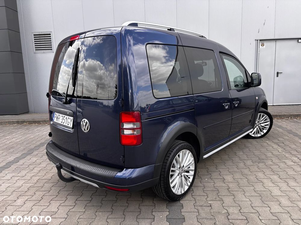 Volkswagen Caddy Cross Trendline DSG - 6