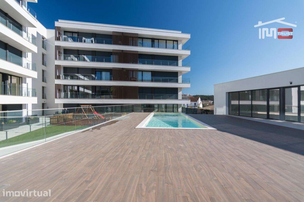 LUXUOSO APARTAMENTO T3 EM CONDOMINIO FECHADO AUREN VILLAS EM OURÉM - Grande imagem: 2/25