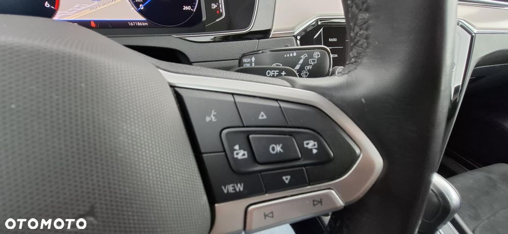 Volkswagen Passat - 23