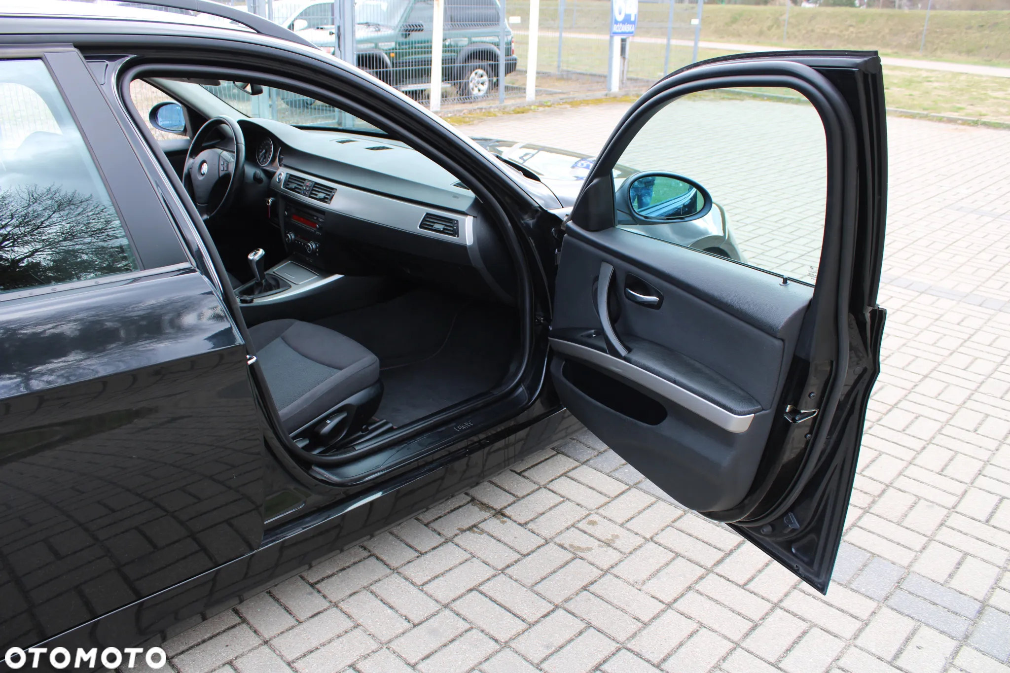 BMW Seria 3 - 28