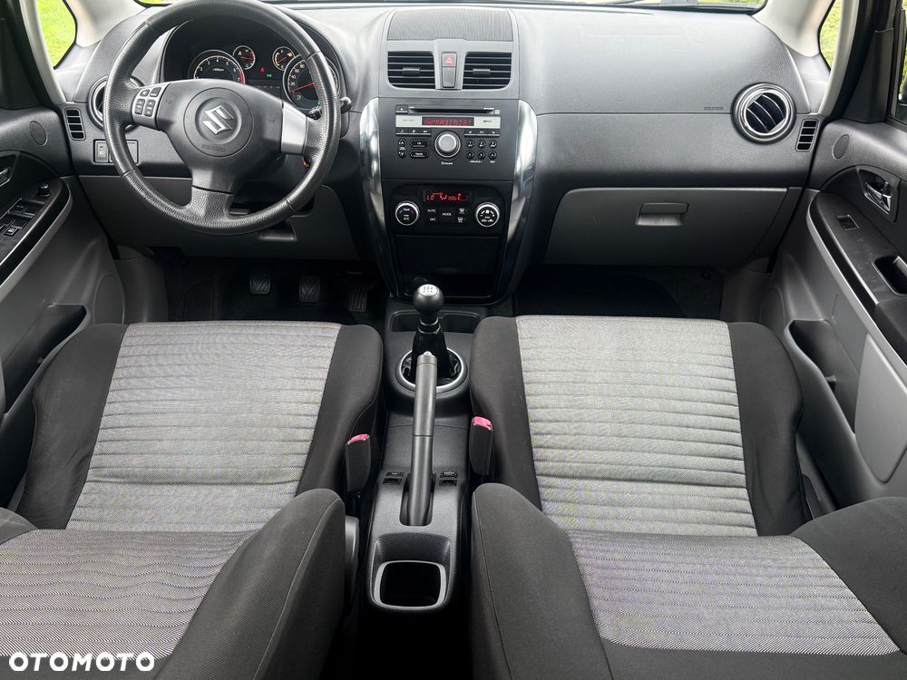 Suzuki SX4 1.6 VVT 4x4 Style - 3