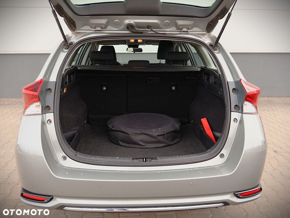 Toyota Auris 1.6 Premium Comfort - 15