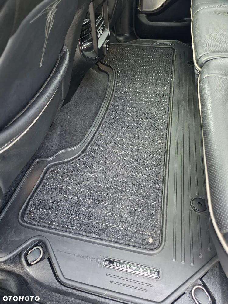 Dodge RAM 5.7 4x4 - 30