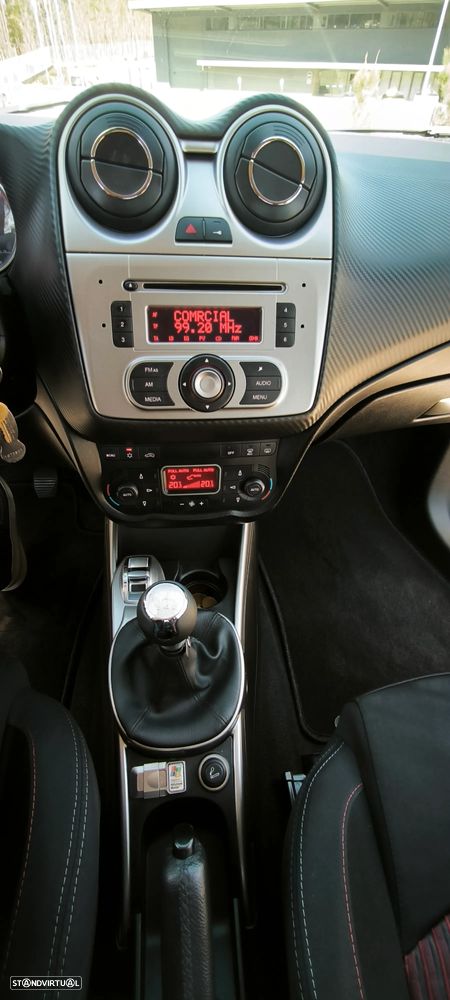 Alfa Romeo MiTo 1.6 JTDM Distinctive - 2