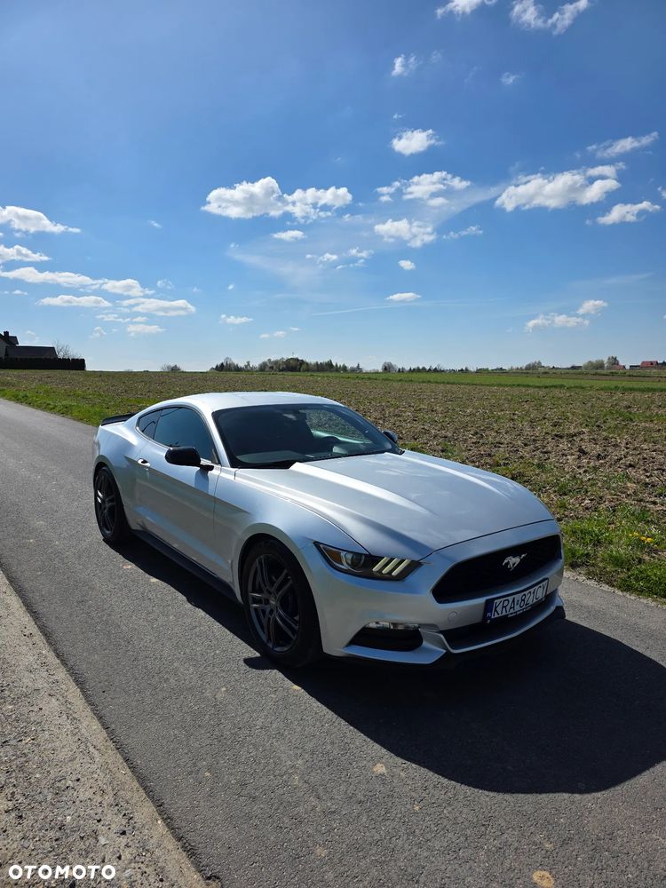 Ford Mustang 3.7 V6 - 2