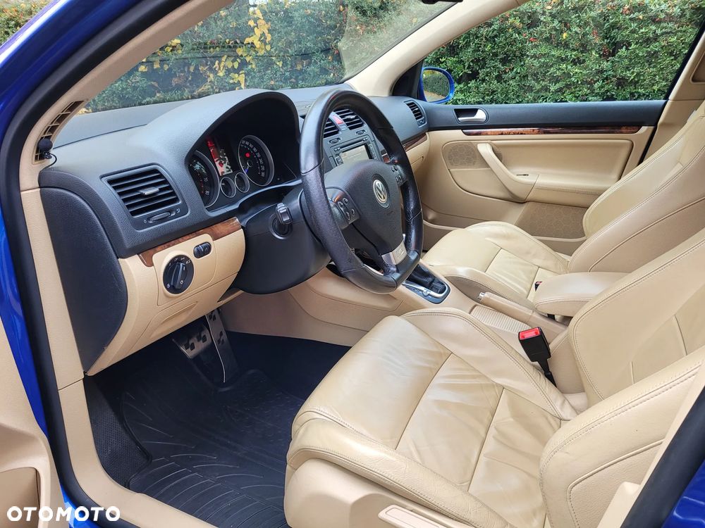 Volkswagen Golf R32 4Motion DSG - 13