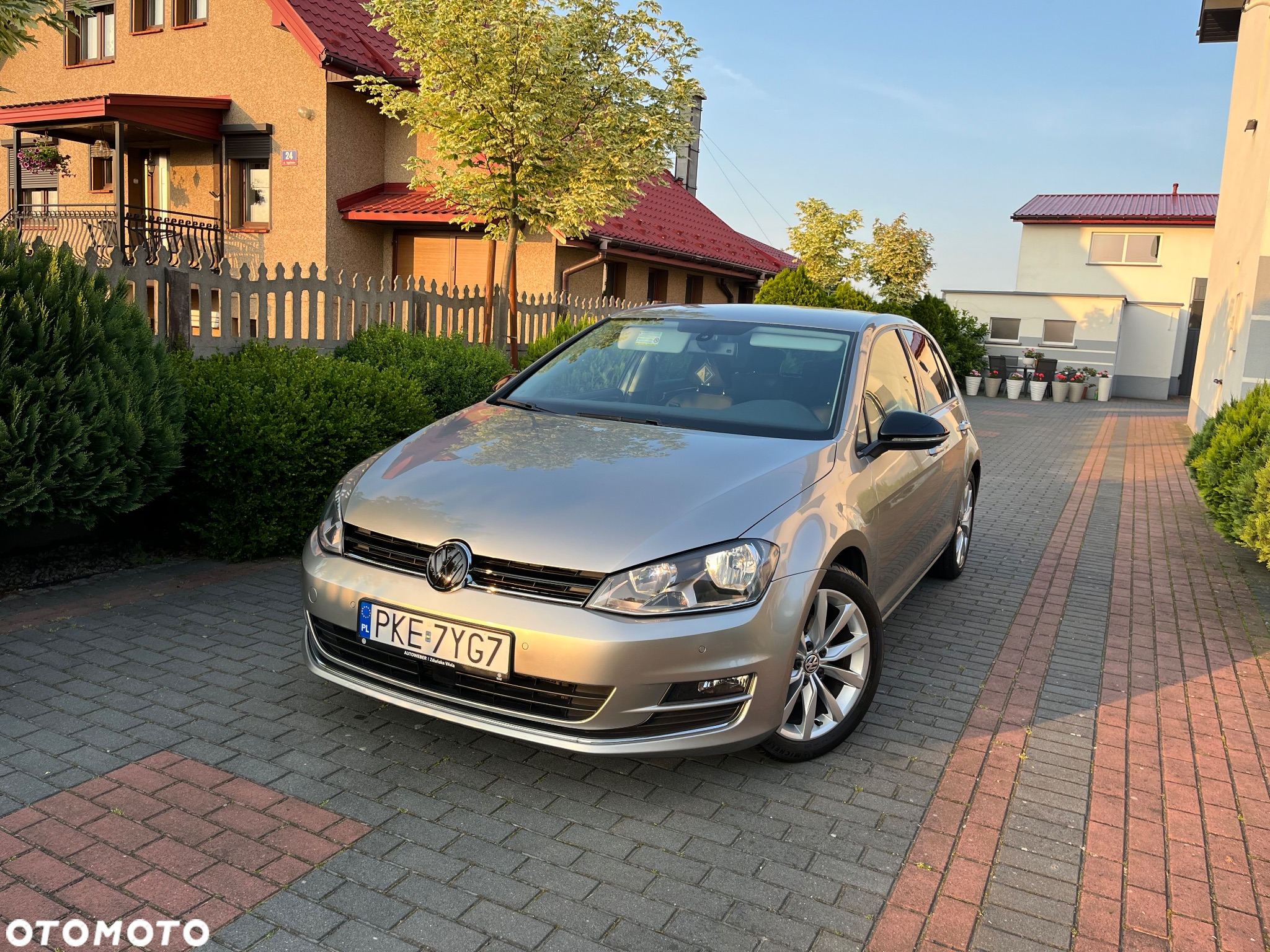 Volkswagen Golf 1.6 TDI DPF DSG Highline - 9