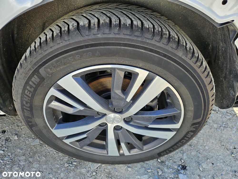 Peugeot 5008 BlueHDi 130 EAT8 Allure Pack - 23