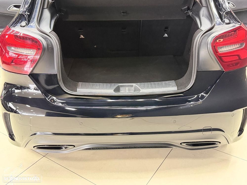 Mercedes-Benz A 180 AMG Line - 10