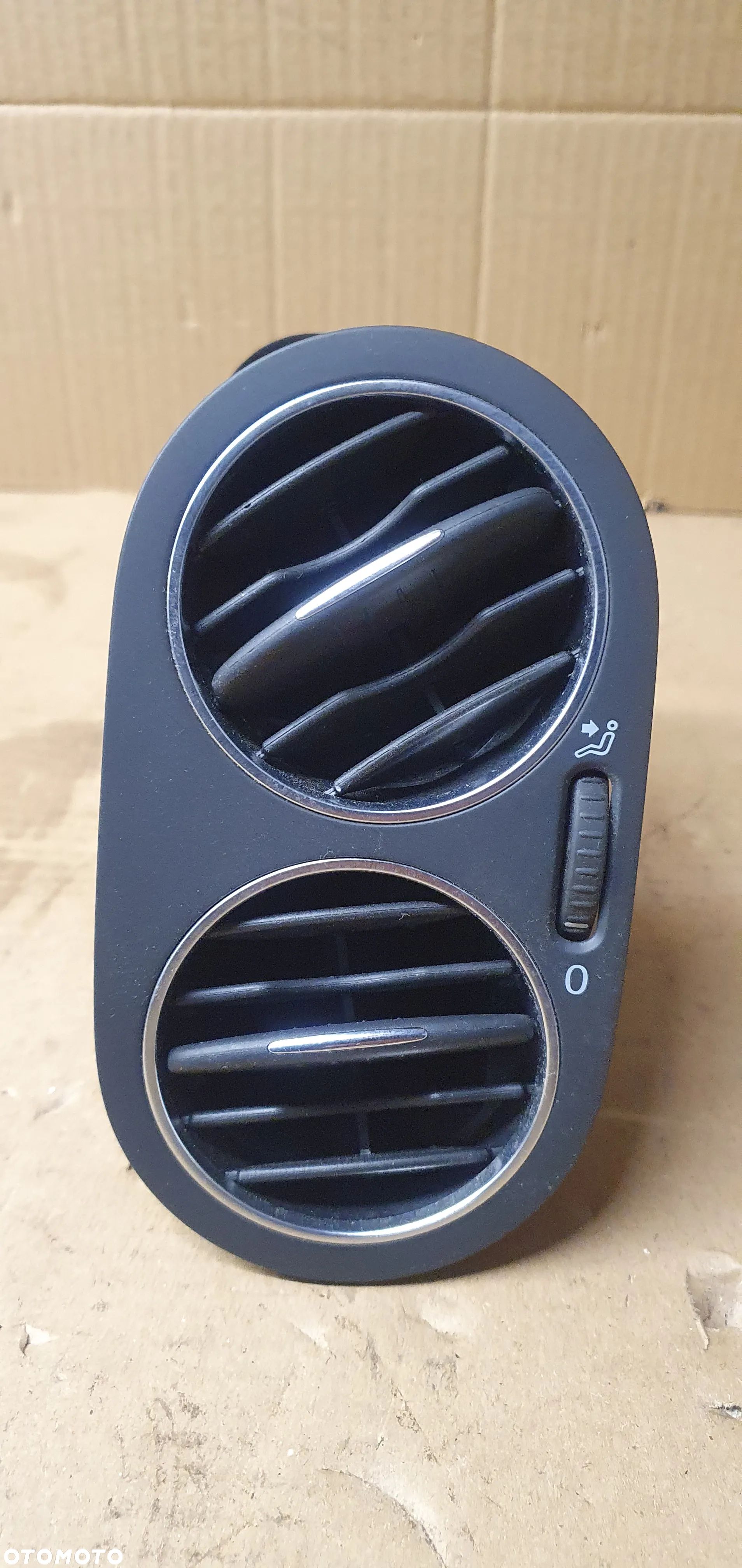 Kratka nawiewu powietrza lewy przód przednia lewa VW Golf VI 6 Plus 5M0819759 5M0819703L 5N0819703A - 1