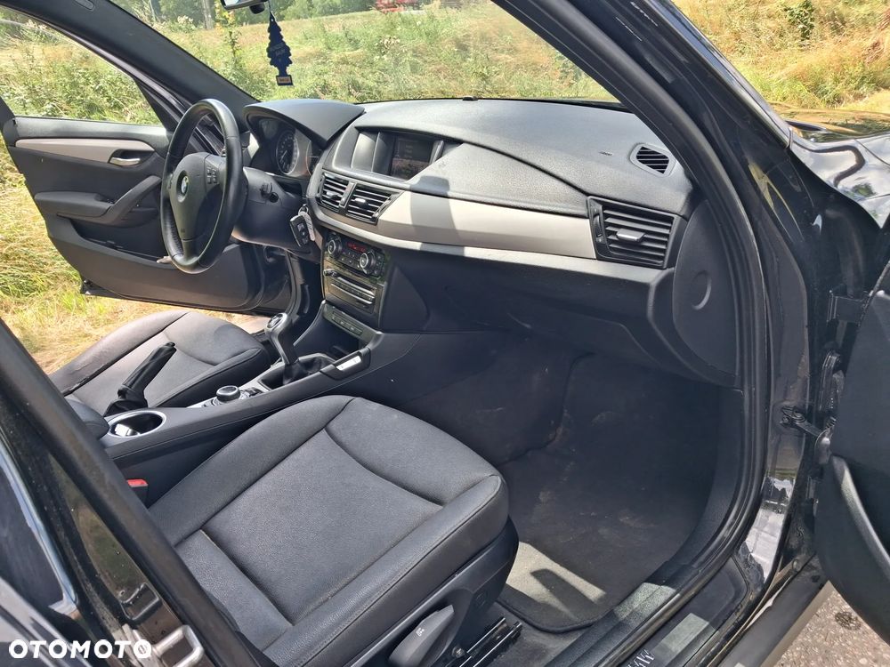 BMW X1 sDrive16d xLine - 11