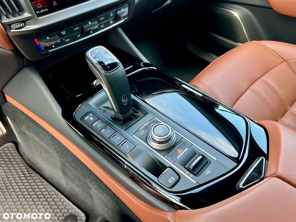 Maserati Levante - 14