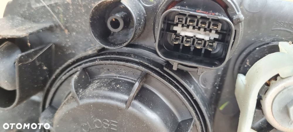 LAMPA HYUNDAI I10 II LIFT PRAWA 7 PIN PRZÓD PRZEDNIA - 6