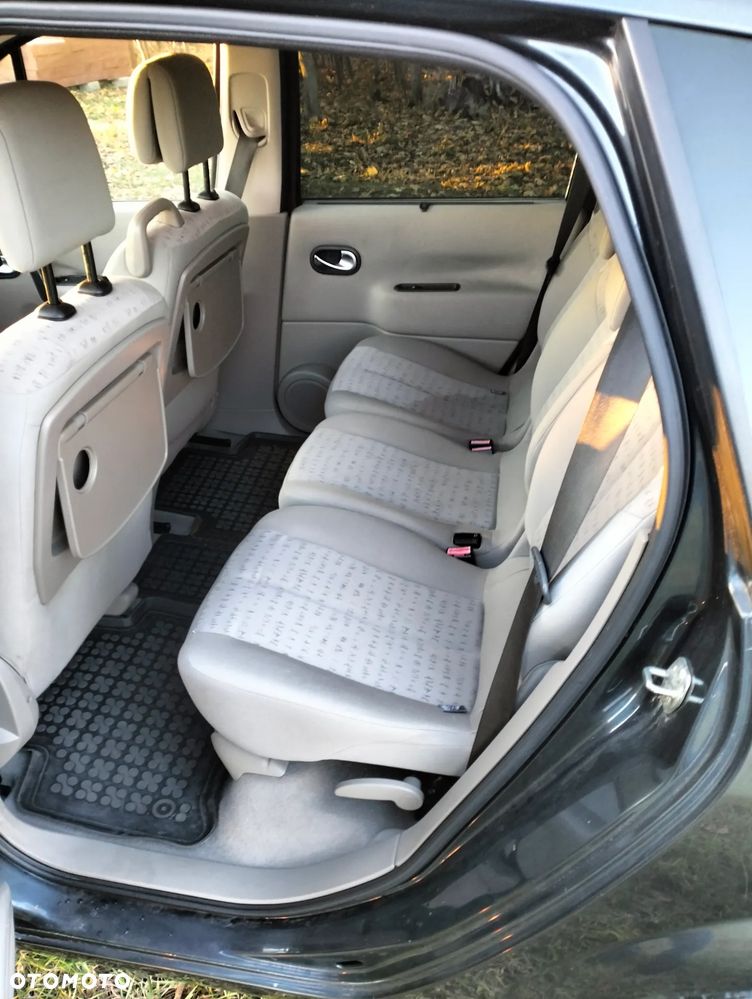 Renault Grand Scenic - 20