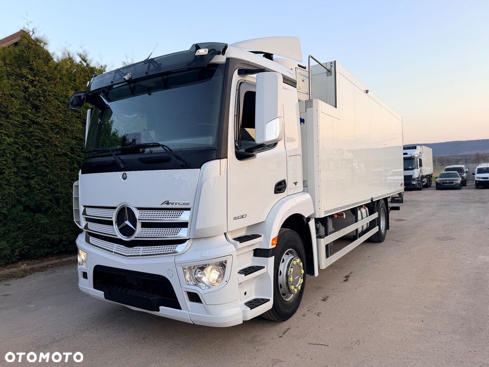 Mercedes-Benz ANTOS /1830/E 6/Chłodnia +Winda /18 Palet / Niski Przebieg122 Tys Km! - 1