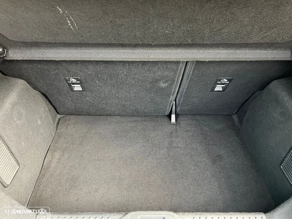 Ford Fiesta 1.0 EcoBoost ST-Line - 29