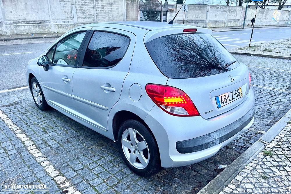 Peugeot 207 1.4 VTi Active - 4