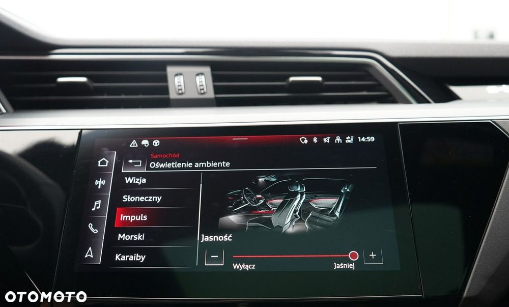 Audi Q8 Sportback e-tron - 37